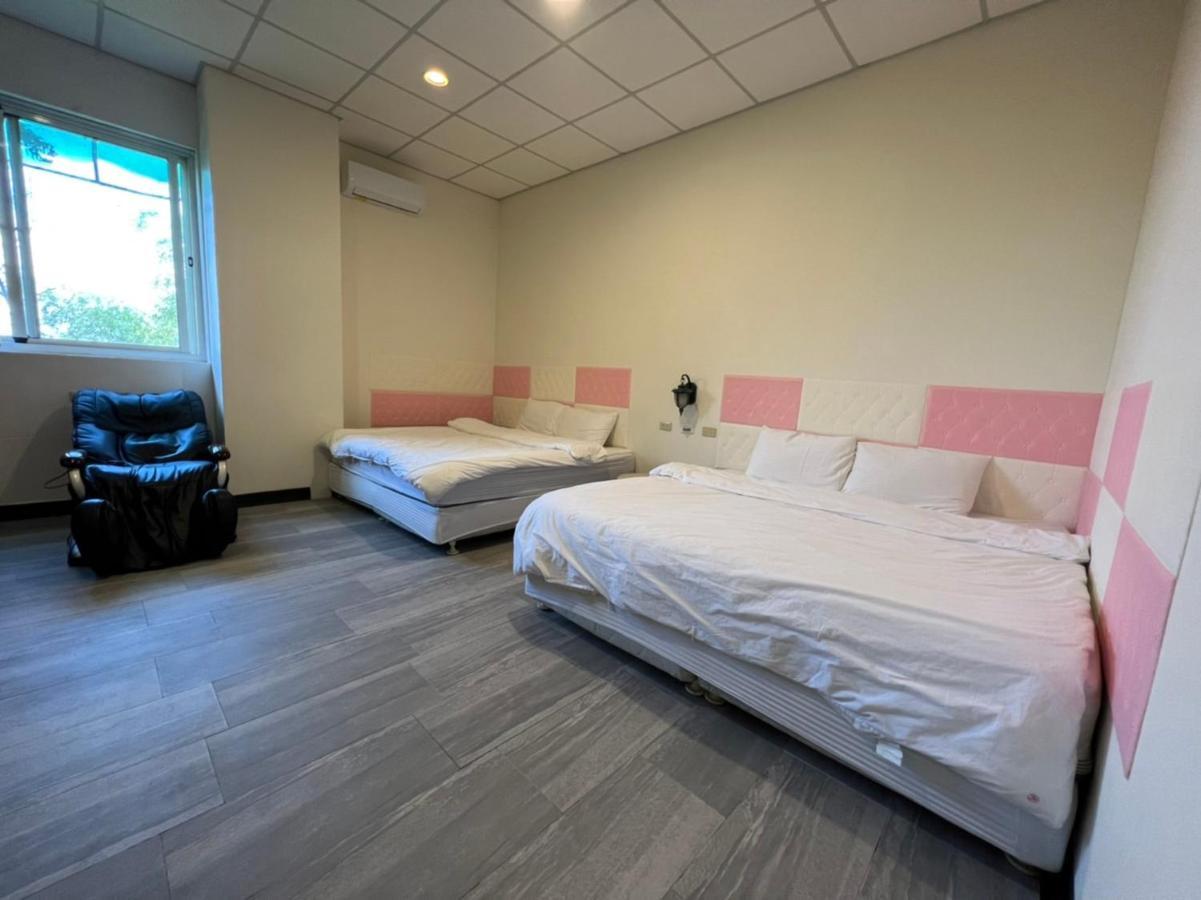 Romeo Inn Zhushan Esterno foto